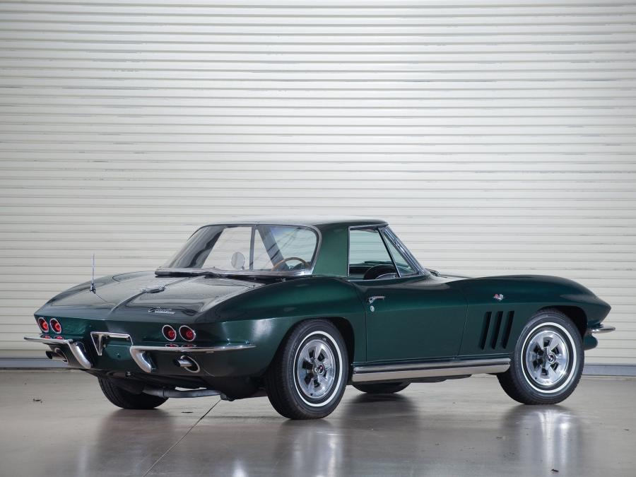  Chevrolet Corvette Stingray Convertible 1965 года  (фото 27 из 28)